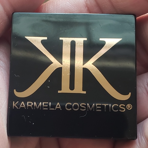 NIB Karmela Cosmetics Pressed Eyeshadow Duo - Picture 1 of 3